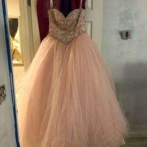 Baby Pink / Blush Prom / Quinceñera Dress !